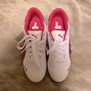 Puma girls sneakers
